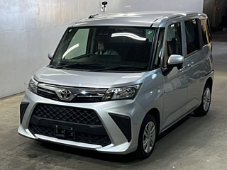 TOYOTA ROOMY 2022