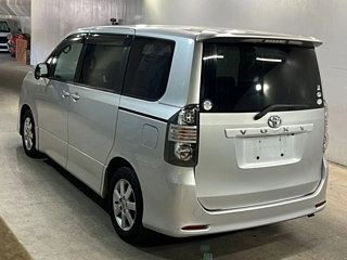 TOYOTA VOXY 2008