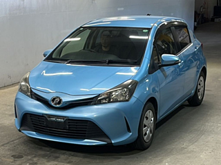 TOYOTA VITZ 2014