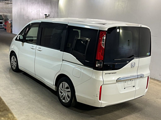 HONDA STEP WAGON 2016