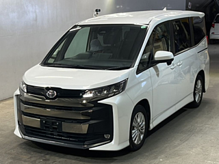 TOYOTA NOAH 2023