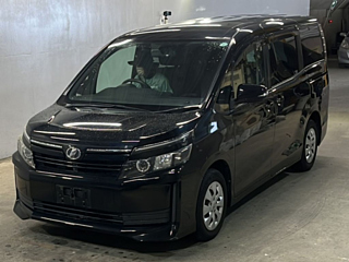 TOYOTA VOXY 2014