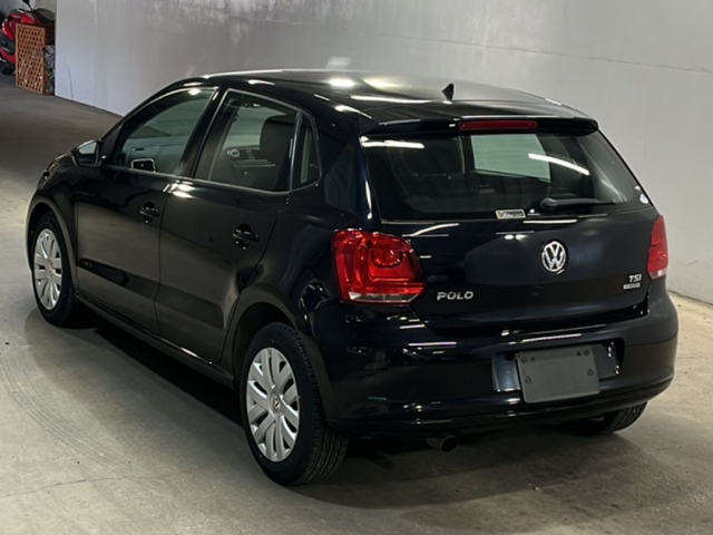 VOLKSWAGEN POLO 2014
