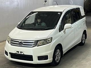 HONDA FREED 2010