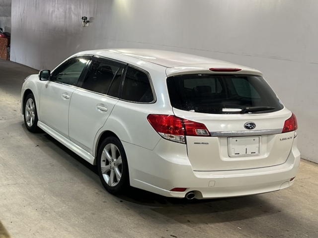 SUBARU LEGACY 2010