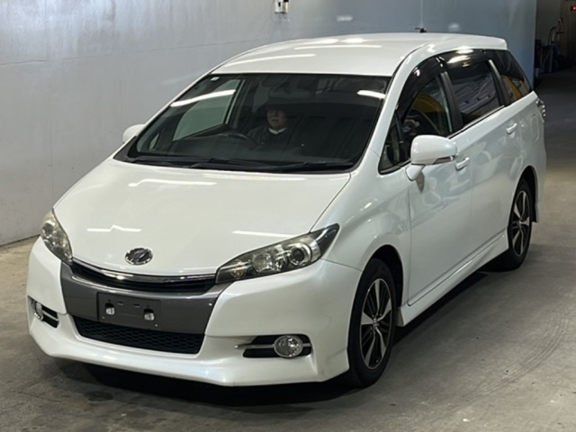 TOYOTA WISH 2012
