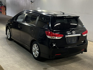 TOYOTA WISH 2009