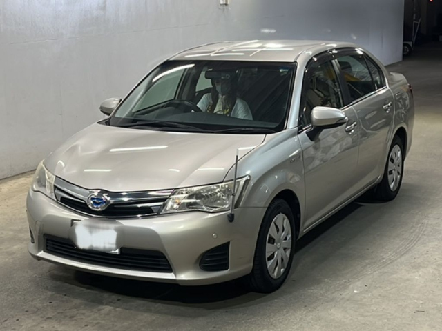 TOYOTA COROLLA AXIO 2013