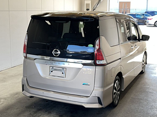 NISSAN SERENA 2017