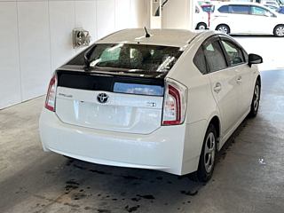 TOYOTA PRIUS 2013