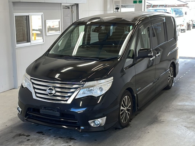 NISSAN SERENA 2015