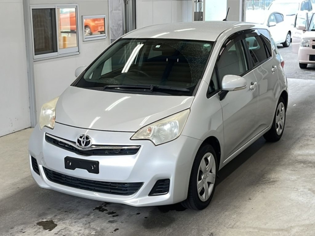 TOYOTA RACTIS 2012