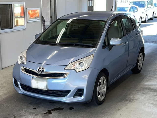 TOYOTA RACTIS 2015