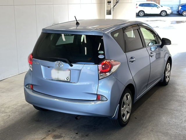 TOYOTA RACTIS 2015