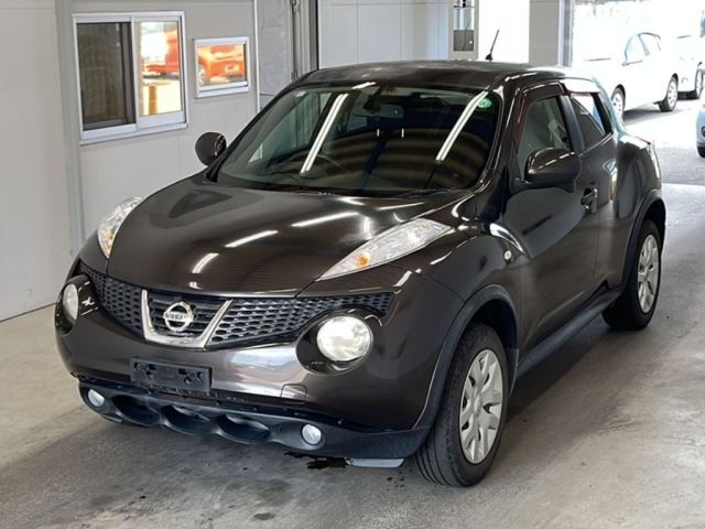 NISSAN JUKE 2011