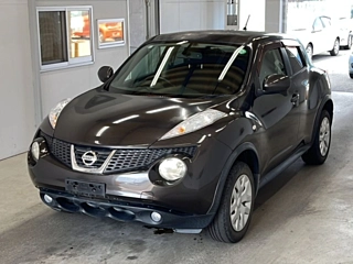 NISSAN JUKE 2011