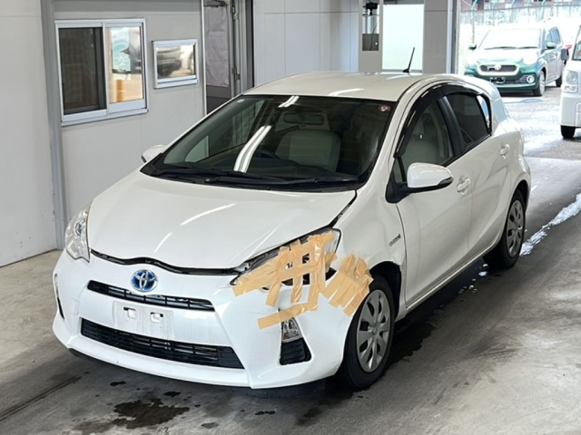 TOYOTA AQUA 2014