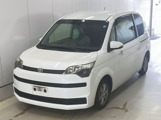 TOYOTA SPADE 2014