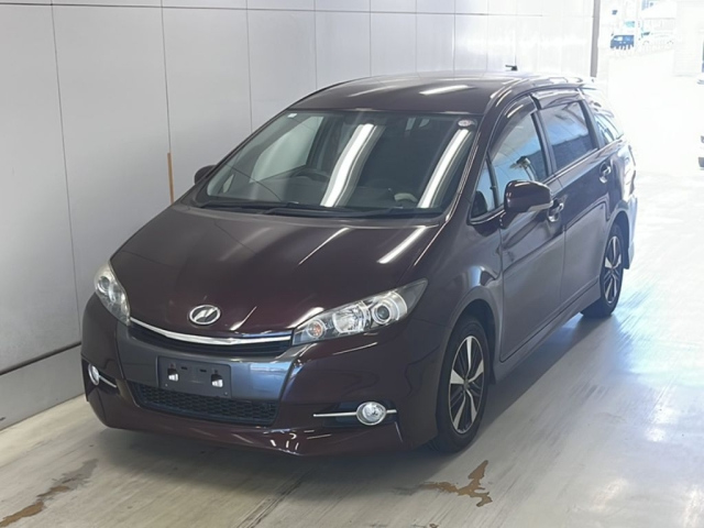 TOYOTA WISH 2014