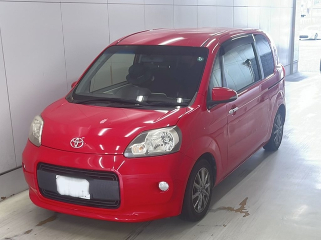 TOYOTA PORTE 2013