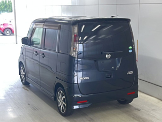 NISSAN ROOX 2013