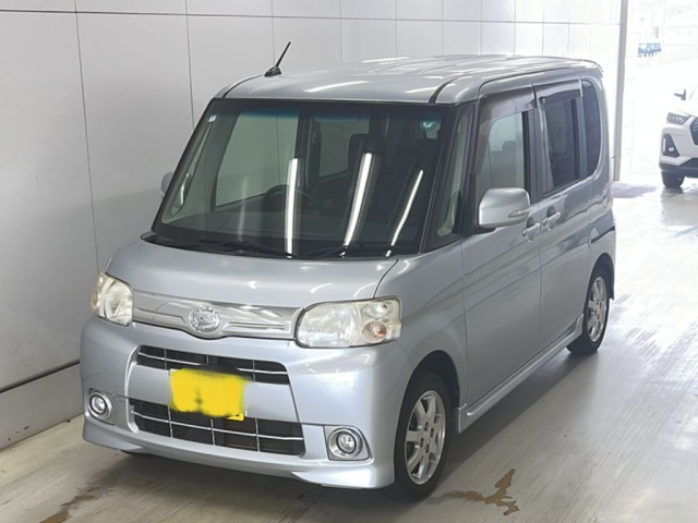 DAIHATSU TANTO 2013