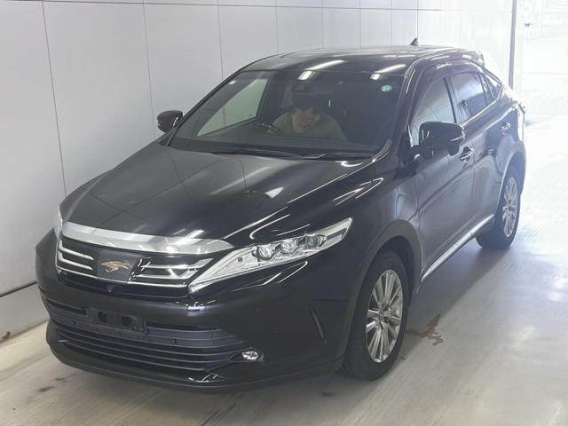 TOYOTA HARRIER 2018
