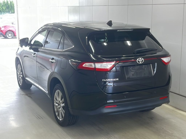 TOYOTA HARRIER 2018