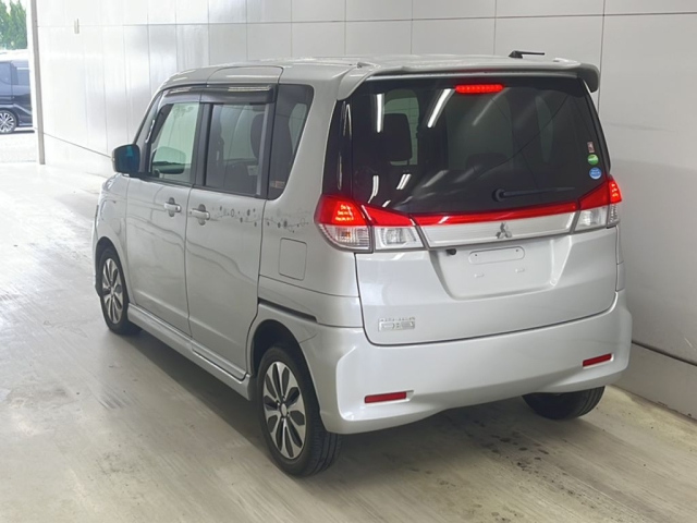 MITSUBISHI DELICA D2 2014