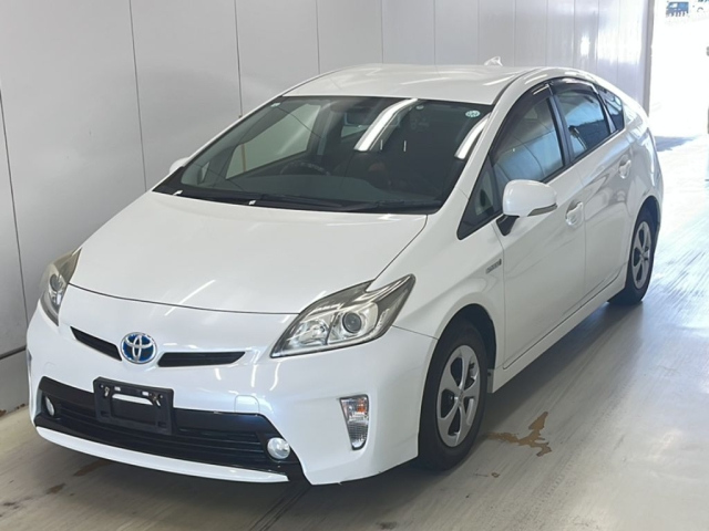 TOYOTA PRIUS 2015