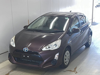 TOYOTA AQUA 2016