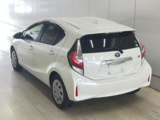 TOYOTA AQUA 2019