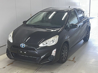 TOYOTA AQUA 2017