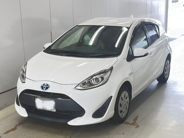 TOYOTA AQUA 2018