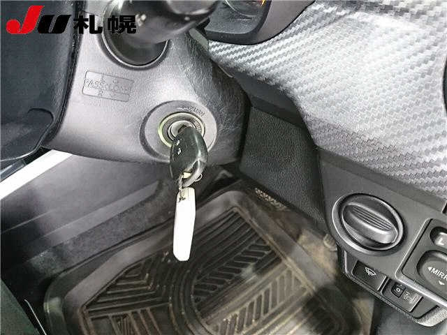 TOYOTA COROLLA FIELDER 2013