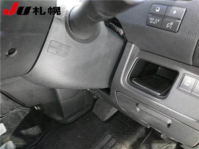 NISSAN SERENA 2011
