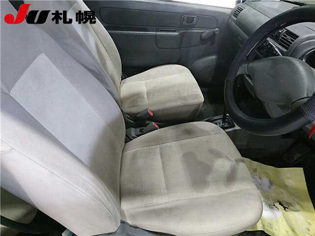 MITSUBISHI MINICA 2011