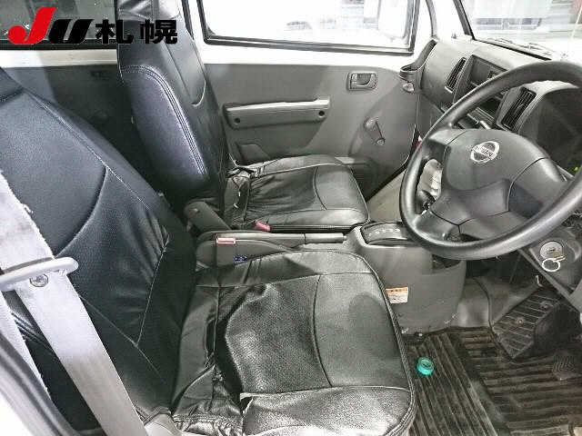 NISSAN CLIPPER VAN 2013