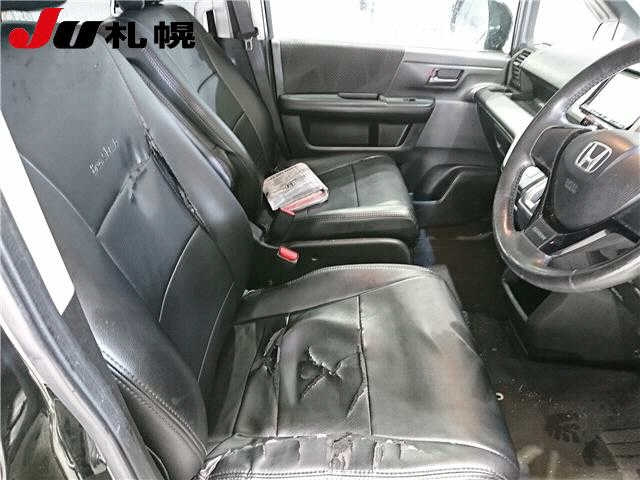 HONDA STEP WAGON 2011