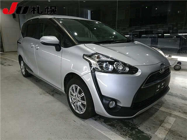 TOYOTA SIENTA 2016
