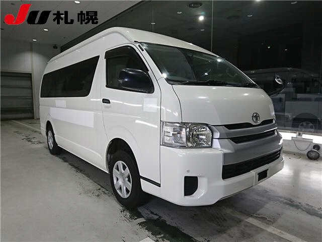 TOYOTA HIACE 2019
