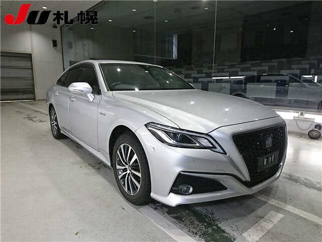 TOYOTA CROWN 2020
