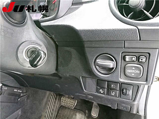 TOYOTA COROLLA FIELDER 2018