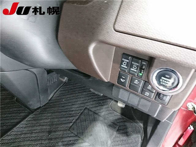 TOYOTA TANK 2017