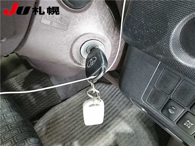 TOYOTA PORTE 2014