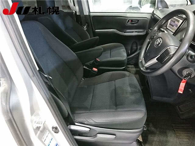 TOYOTA NOAH 2014