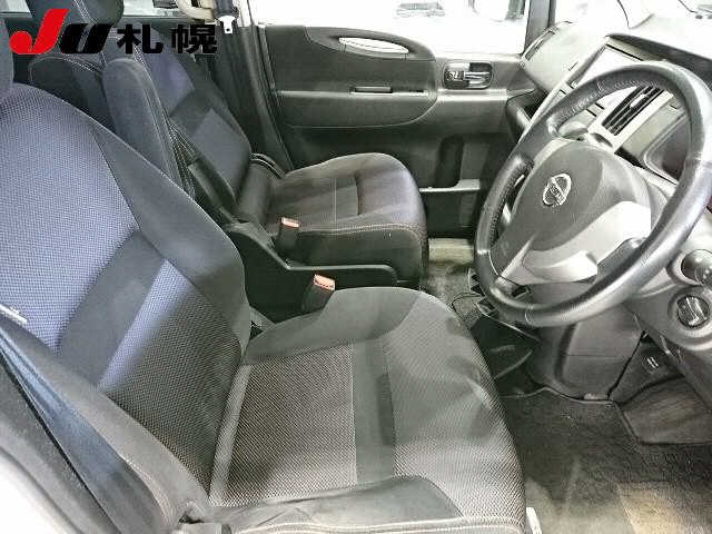 NISSAN SERENA 2009