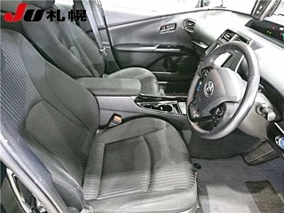 TOYOTA PRIUS 2020