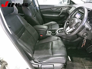 NISSAN X-TRAIL 2018