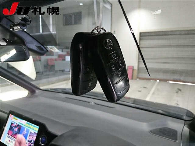 TOYOTA NOAH 2022